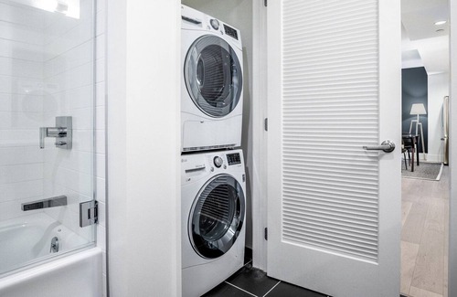 Mid-Market Apartamento | Cozy SoMa 1BR w/ W/D & Lounge near Muni, by Blueground