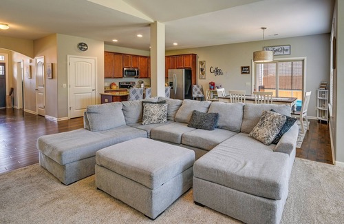 Greenville Casa | Cozy South Carolina Retreat w/ Patio & Fireplace!