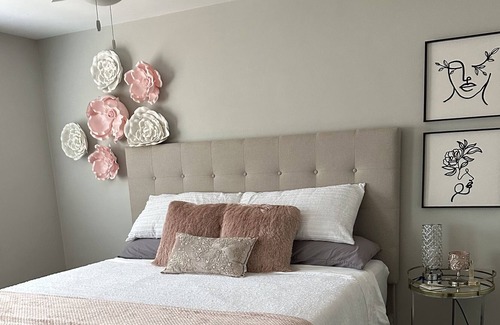 Birmingham Condominio | Cozy space near great food, shopping, well-being activities & entertainment!