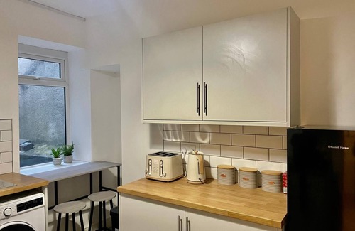 Landore Casa | Cozy & Spacious 3-bedroom home