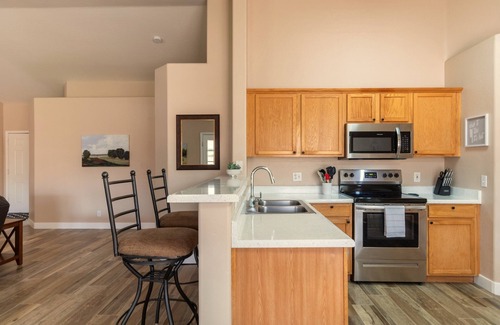 Gateway Ranch Casa | Cozy & Spacious 3BR Pet Friendly Single-Story Big Backyard near SanTan Mall