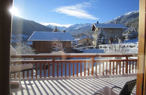 Les Allues Chalet De Esquí | Acogedor y espacioso chalet con sauna y chimenea