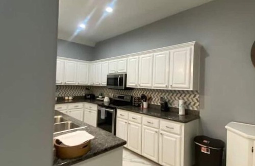 McAllen Condominio | Cozy spacious condo ,perfect location , all the love you need