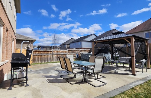 Angus Casa | Cozy Spacious Family Home