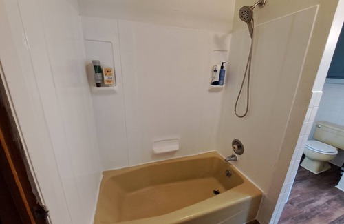 St. Charles Apartamento | Cozy/Spacious home near Whitewater State Park!