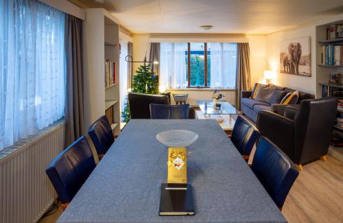 Krachtighuizen Casa | COZY & SPACIOUS PLACE ON A QUIET SPOT IN THE MIDDLE OF THE NETHERLANDS with free use of 2 women's and 2 men's bikes plus child seat