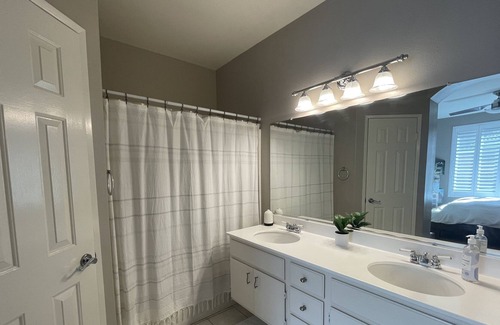 Anaheim Hills Casa | COZY spacious townhome in the hills! Best location, amenities, shopping, & view!