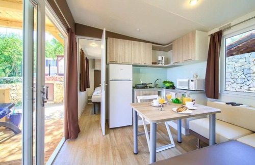 Brzac Otro | Cozy Stacaravan In Glavotok