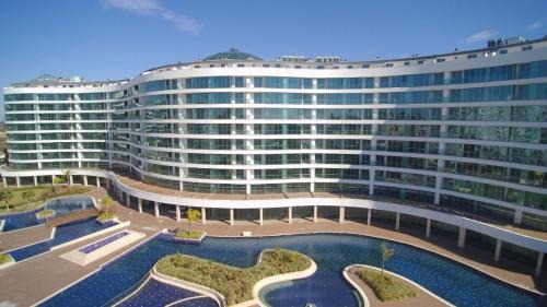 Lara Apartamento | Cozy Stay Free Pool Spa & Gym Close to Beach&Mall