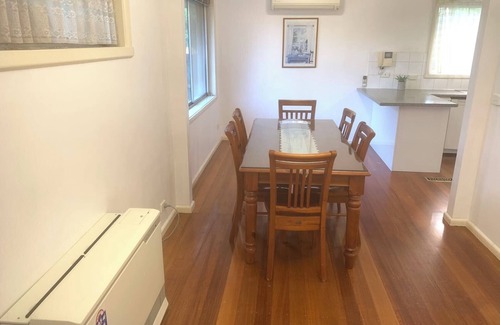Glen Waverley Casa | Cozy Stay in Glen Waverley