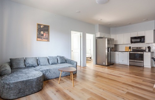 West Poplar Apartamento | Cozy Stay near Fishtown & City Center
