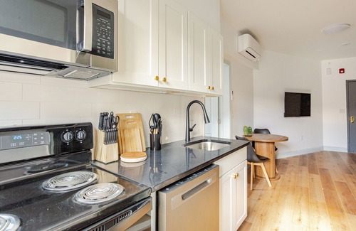West Poplar Apartamento | Cozy Stay near Fishtown & City Center