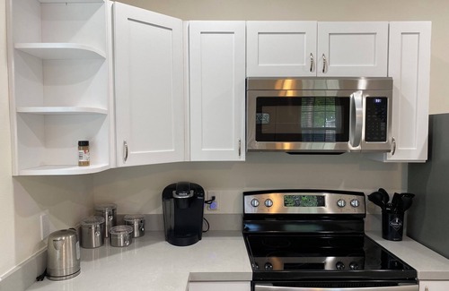 Saint Roch Apartamento | Cozy Stay Near French Quarter - Bourbon Street - 5 min from Mardi Gras Route
