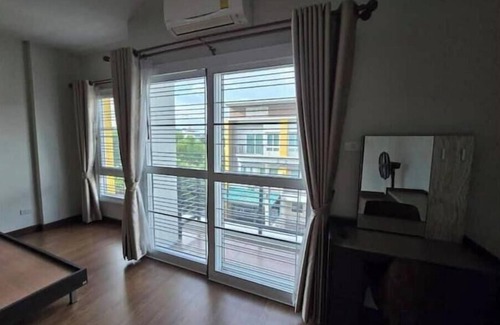 Srisa Chorakhe Noi Apartamento | Cozy Stay near Suvarnabhumi Airport