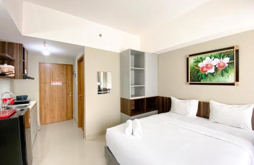 Duren Sawit Apartamento | Cozy Stay Studio Apartment at Gateway Park LRT City Jatibening By Travelio
