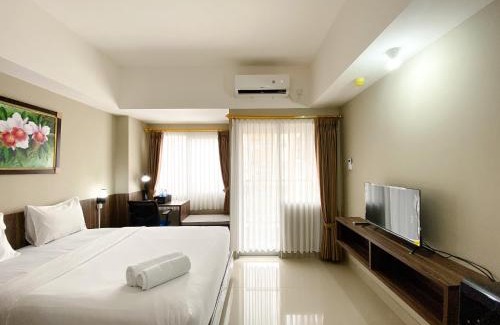 Duren Sawit Apartamento | Cozy Stay Studio Apartment at Gateway Park LRT City Jatibening By Travelio