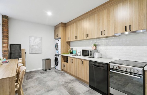 Adelaide Central Business District Casa | Cozy Stays - Private Rooms