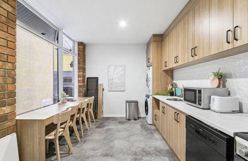 Adelaide Central Business District Casa | Cozy Stays - Private Rooms