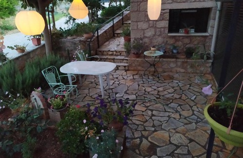Kato Diminio Apartamento | Cozy stone house
