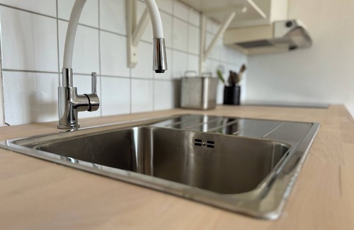 Animskog Apartamento | Cozy studio in an old school by the lake for 2 people with full kitchen