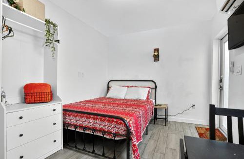 West Little Havana Casa | Cozy Studio Airport & Downtown