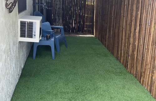 Hialeah Apartamento | Cozy studio apartment with private entrance and patio near MIA intl. airport