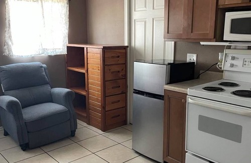 Mesa Apartamento | Cozy Studio Attached to the House