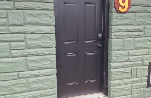 Front Royal Apartamento | Cozy studio close to Skyline Drive, Hiking, and Main Street.