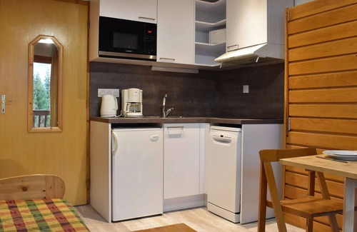 Meribel Apartamento | Estudio acogedor para 2 personas cerca de pistas, vista montaña, admite mascotas