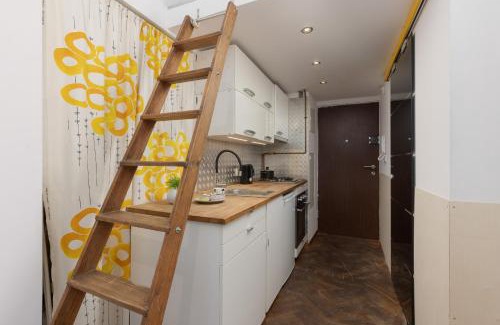 Nowa Praga Apartamento | Cozy Studio for 3 Guests near Centrum Praskie Koneser by Noclegi Renters
