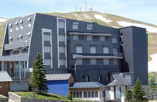 Arette Apartamento | Estudio acogedor para 4 personas con cocina equipada y parking gratuito