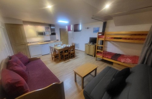 Montgenevre Apartamento | Estudio acogedor para 4 personas en pistas con WiFi en Montgenèvre
