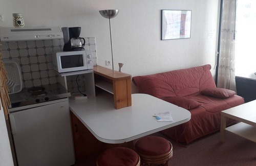Arette Apartamento | Estudio para 4 personas con acceso directo a pistas y galería, balcón con vista, parking gratuito