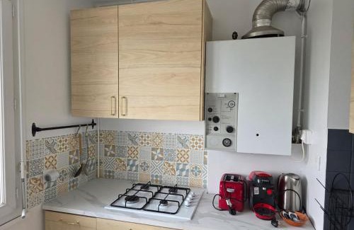 Cosne-Cours-sur-Loire Apartamento | Cozy studio, 5 min from Cosne train station, 3rd floor