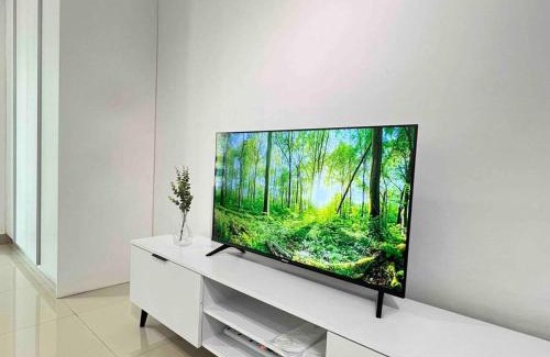 Seri Kembangan Apartamento | Cozy Studio Galleria Equine Park ,KLIA, MRT, AEON, FOOD STREET
