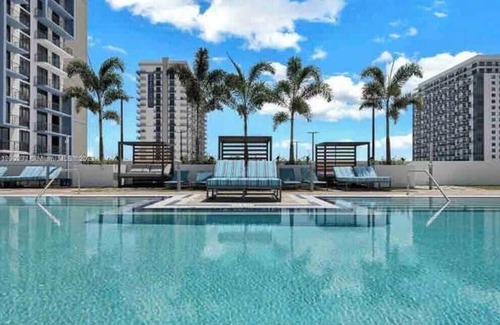 Doral Apartamento | A705B Cozy place Downtown Doral
