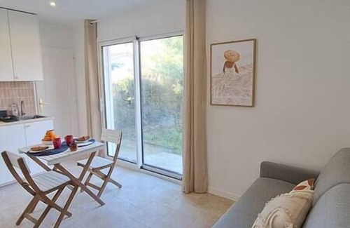 Gradignan Casa | Cozy studio in a peaceful garden