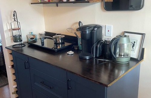 Marblehead Apartamento | Cozy studio in charming Marblehead.