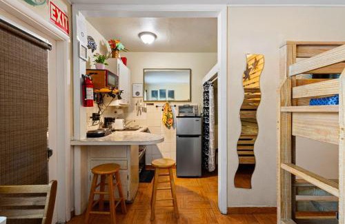 Downtown Hollywood Apartamento | Cozy Studio in Hollywood FL - Pet Friendly Parking