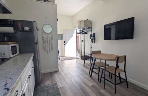 Vallejo Apartamento | Cozy studio in lovely Vallejo with WiFi access