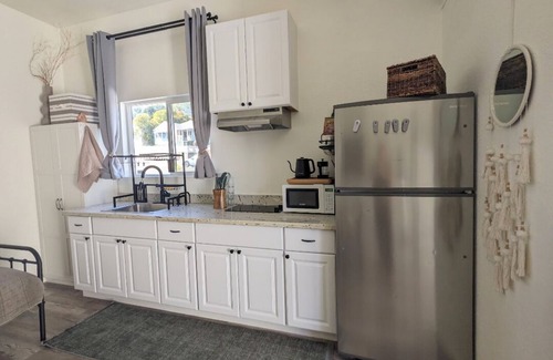 Vallejo Apartamento | Cozy studio in lovely Vallejo with WiFi access