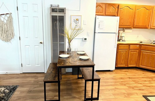 Norton Shores Apartamento | Cozy Studio in Norton Shores, walking distance to Maranatha and to Lake Michigan