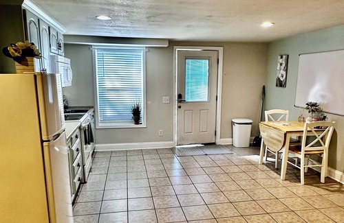 Johnson City Apartamento | Cozy studio in peaceful Johnson City- Central to all