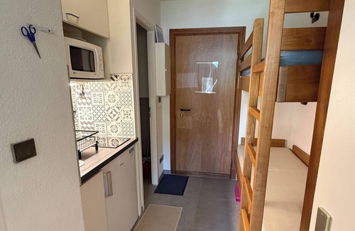 Le Praz de Lys Apartamento | ⛰🌱 Cozy Studio in Praz-de-Lys – Mont Blanc View and Private Pool 🌞