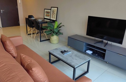 Shah Alam Apartamento | Acogedor estudio en Shah Alam con vistas a la montaña