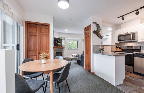 Village North Condominio | Lagoons 37 Mountain View