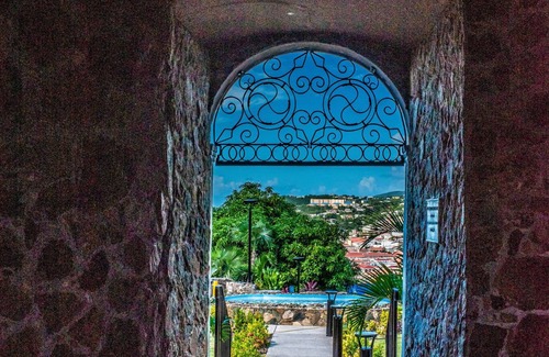 Rosendal Apartamento | Cozy Studio in St. Thomas w/Balcony Views
