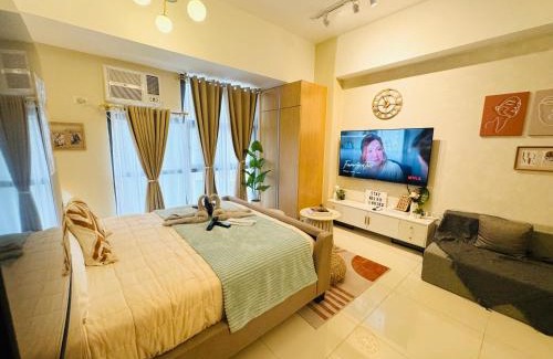 Pinagsama Apartamento | Cozy Studio in Viceroy Near Venice Mall