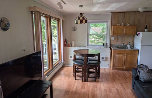 Thomaston Apartamento | Cozy studio in wonderful Great Neck with AC, WiFi, fitness room