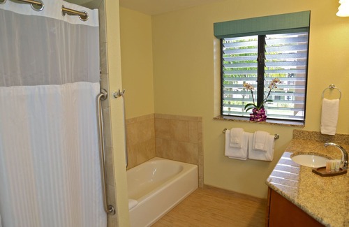 Princeville Complejo | Cozy Studio Ka Eo Kai w/ pool